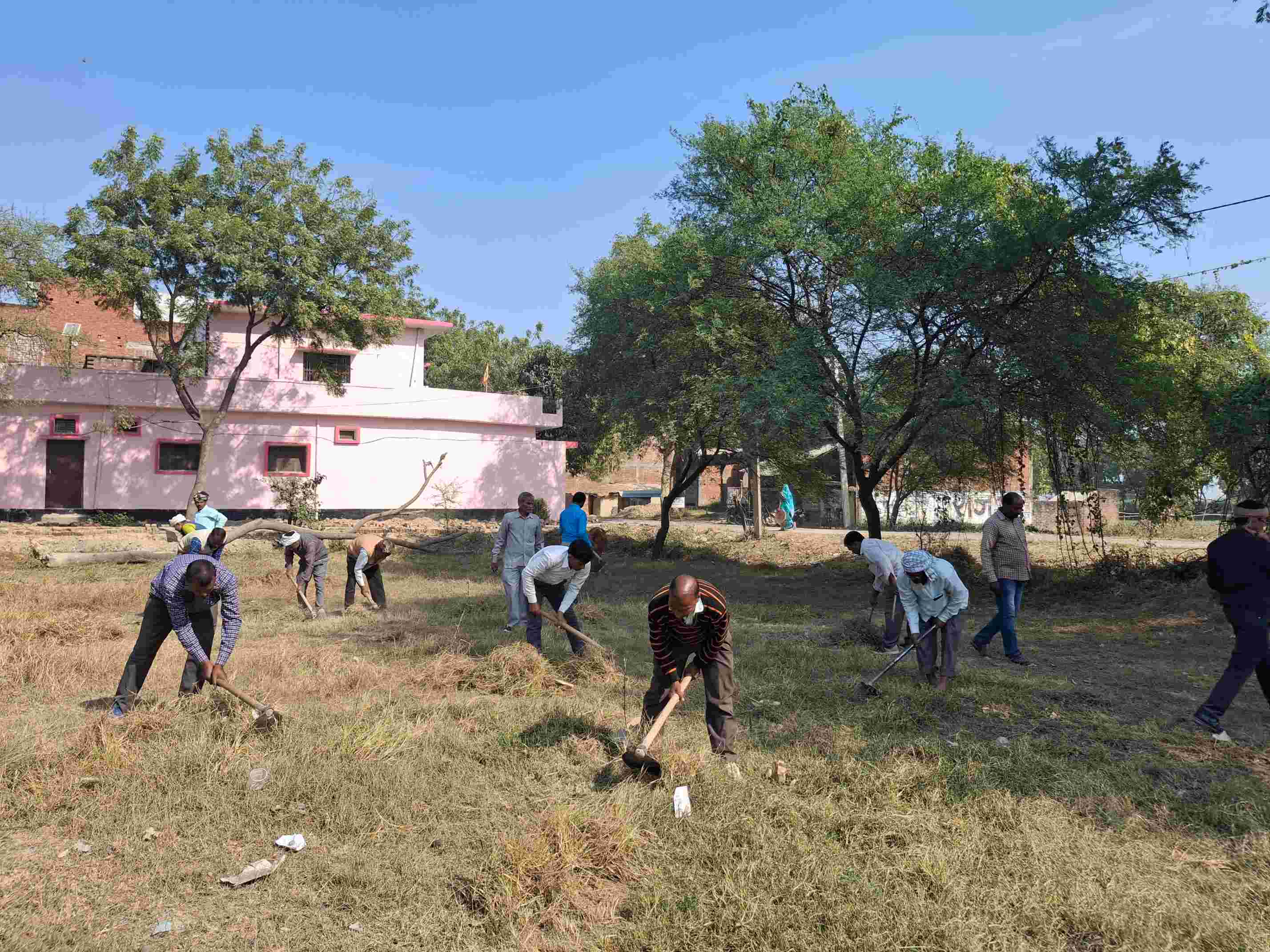   
अतरौलिया के कौड़िया में 8 दिसंबर को होगी महिला जनसभा, तैयारी जोरों 